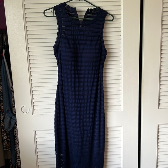 Stunning sexy navy sheer stripe bodycon dress by Guess - Picture 2 of 8